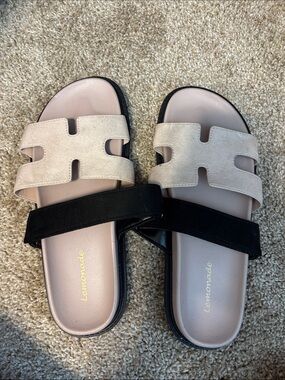 Lemonade Two-Tone Beige & Black Slide Sandals